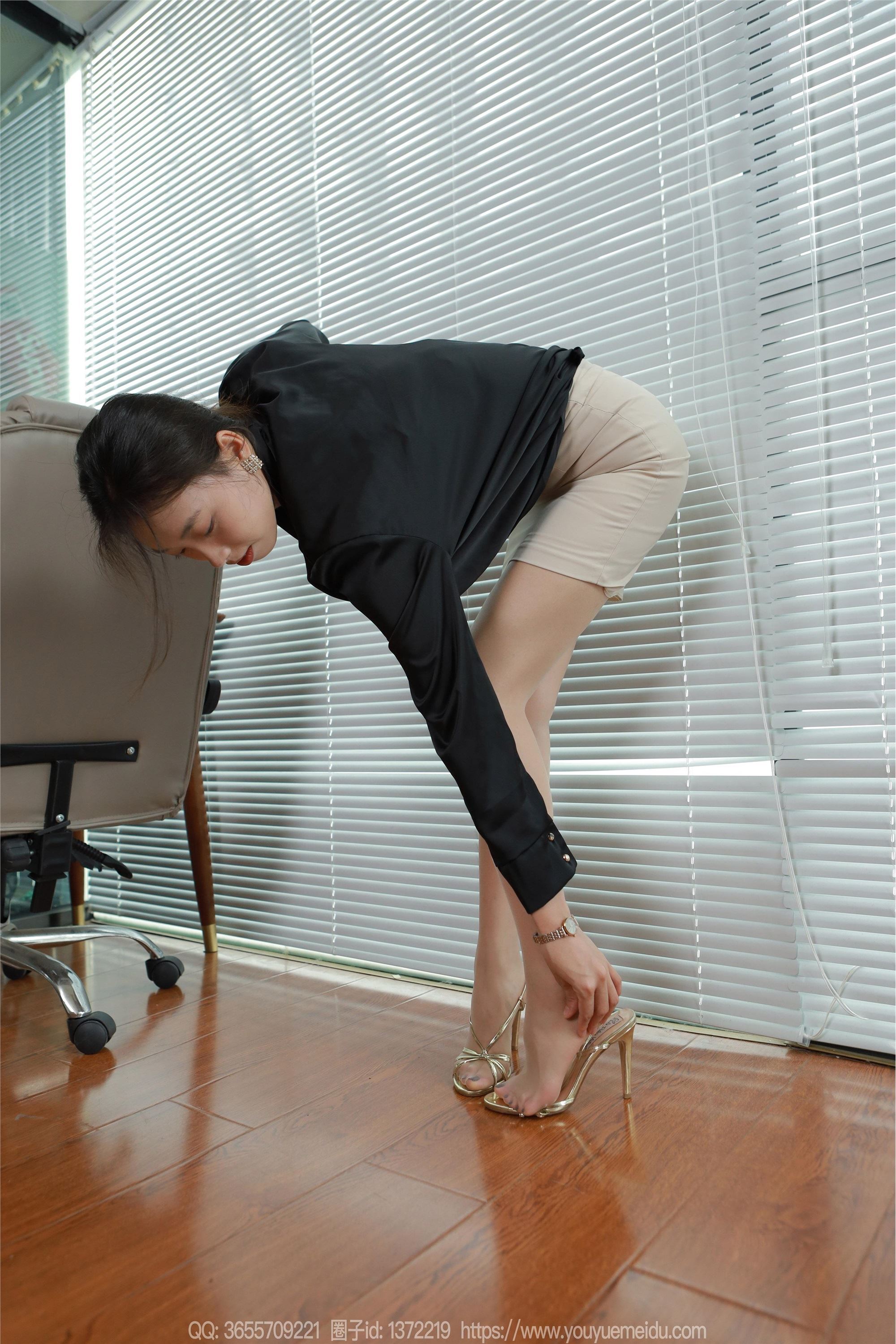 IESS异思趣向  2024.07.15 丝享家 1794 小九《黑色荡领（下）》